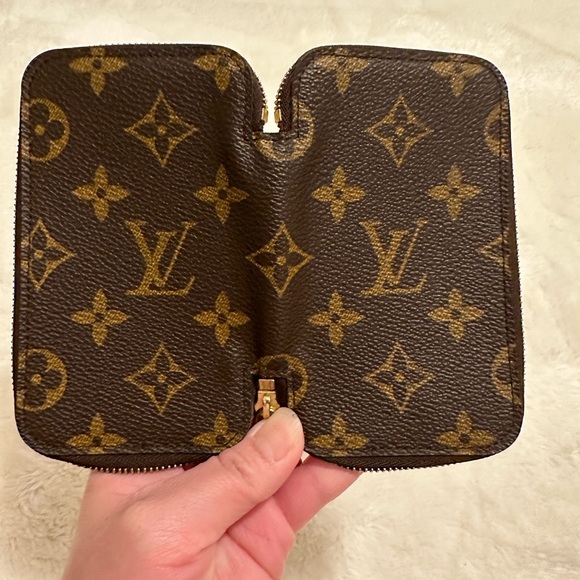 LV key case - Picture 6 of 8